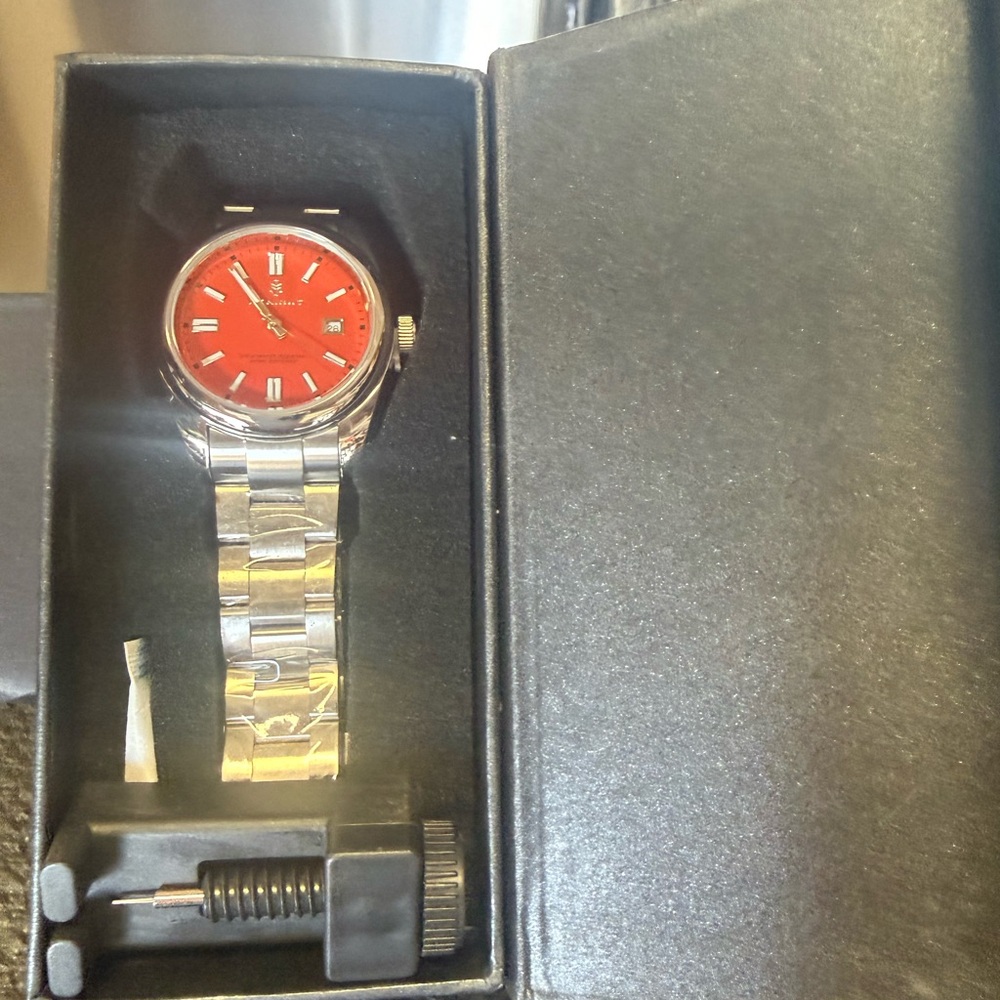 🔥🔥🔥Aknight Automatic Wristwatch – Red Dial Edition